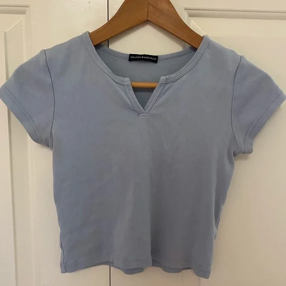 Brandy Melville Baby Blue Short Sleeve Crop Top - Picture 6 of 10